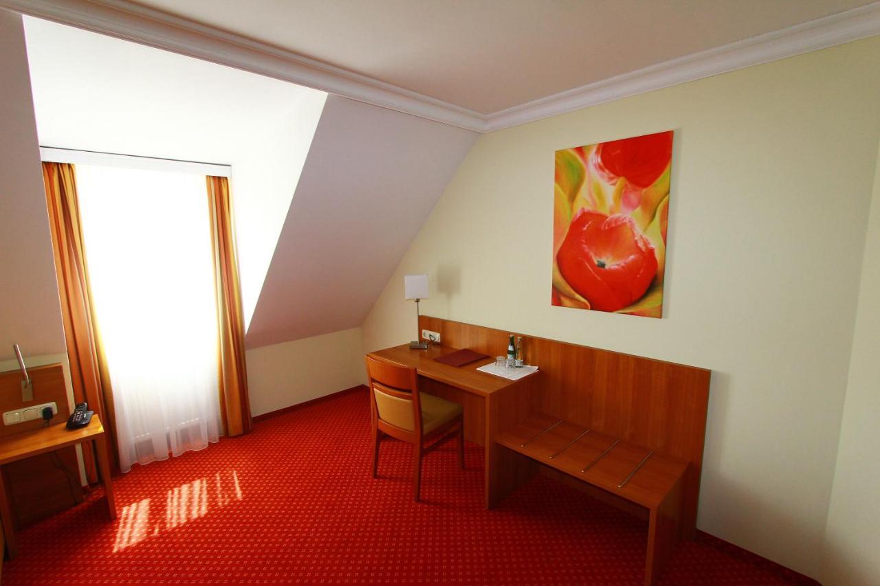 Abasto Hotel Eichenau Εξωτερικό φωτογραφία