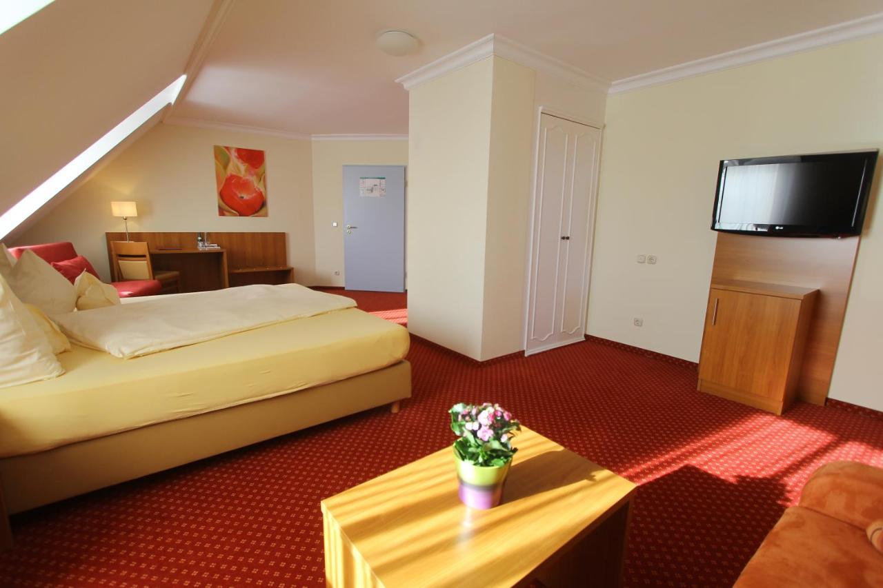Abasto Hotel Eichenau Εξωτερικό φωτογραφία
