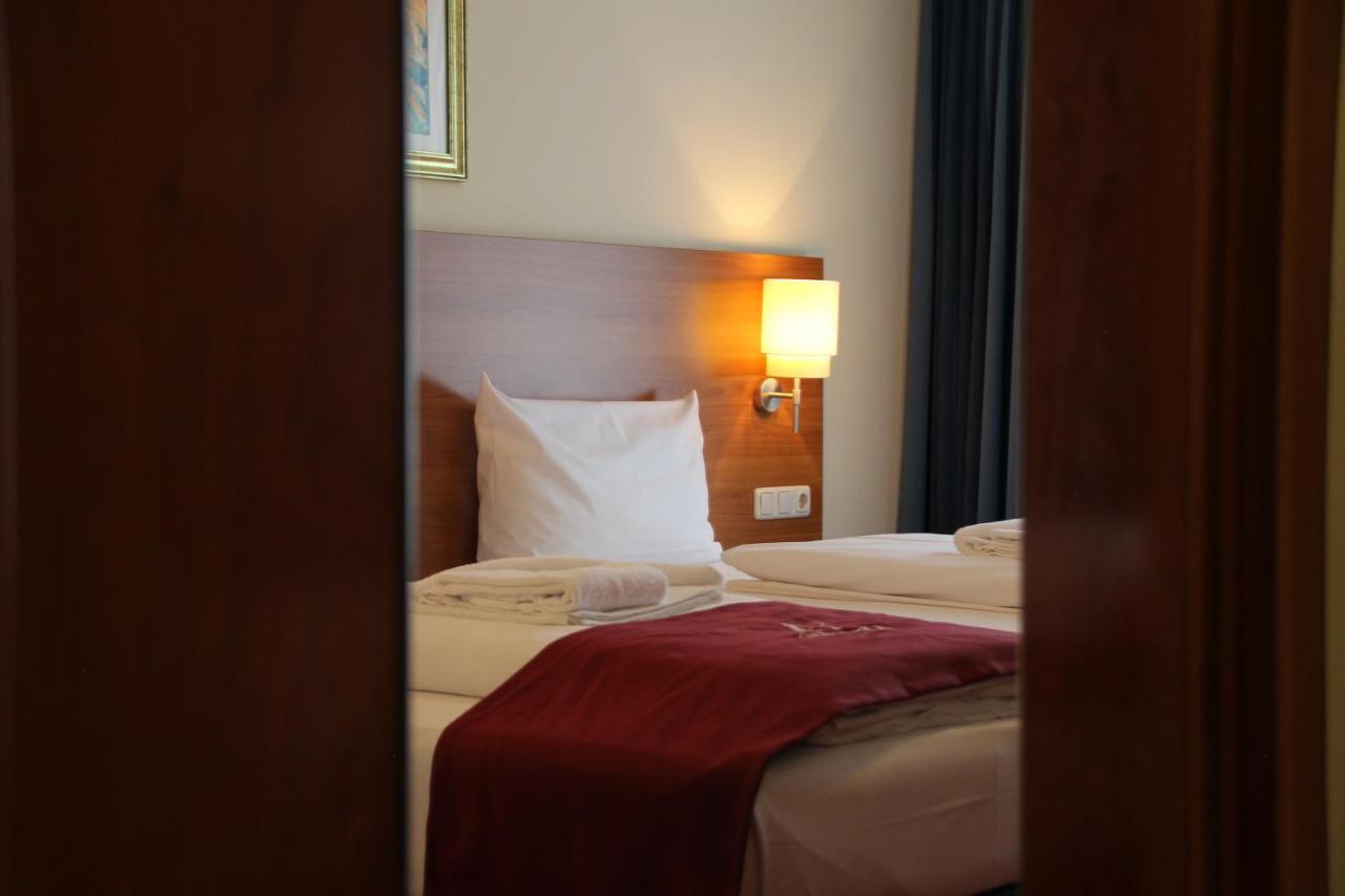 Abasto Hotel Eichenau Εξωτερικό φωτογραφία